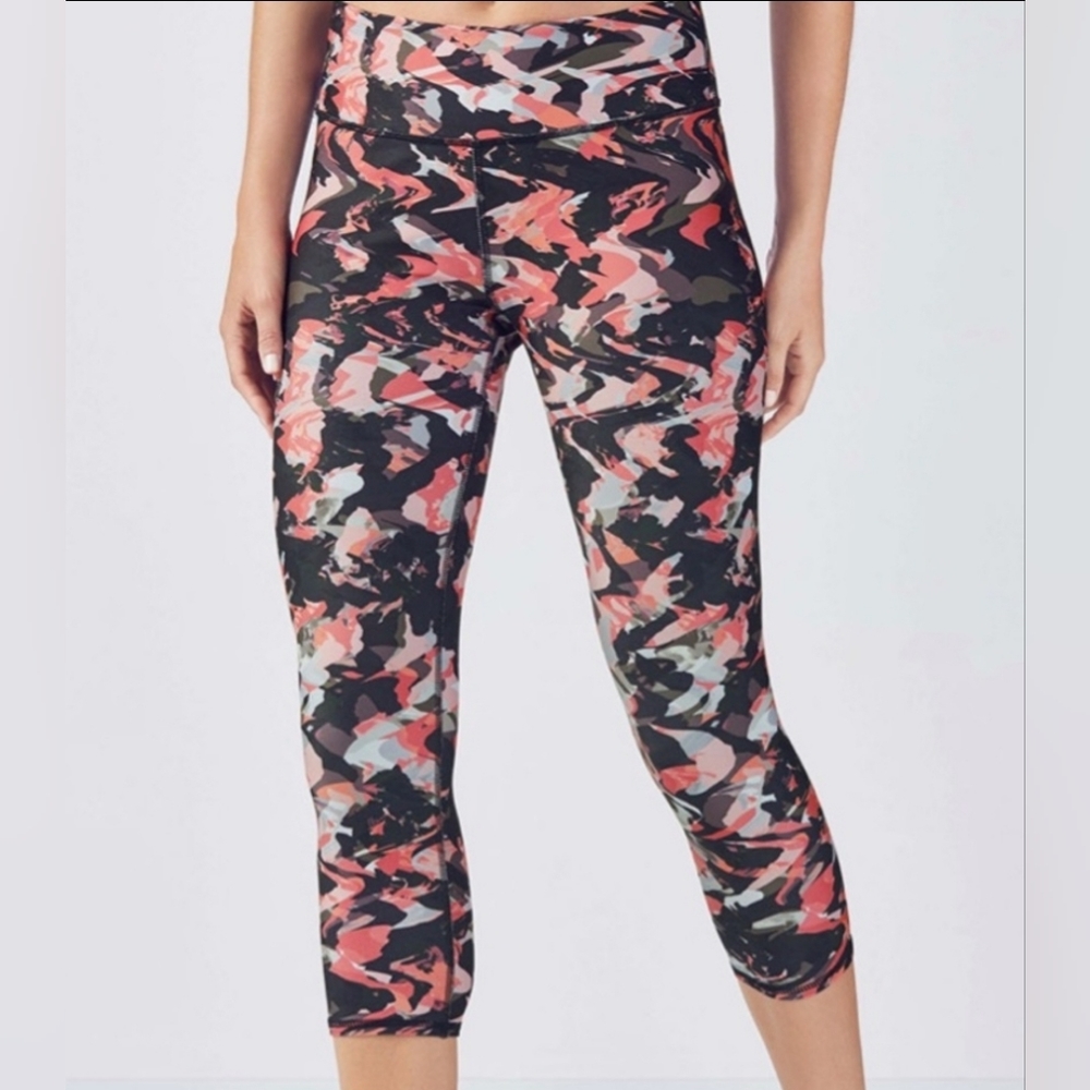 Black & Pink Camo Fabletics Leggings